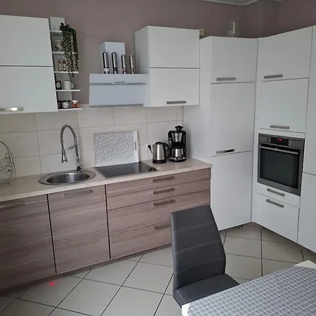 Schoene Zeit Apartmán *