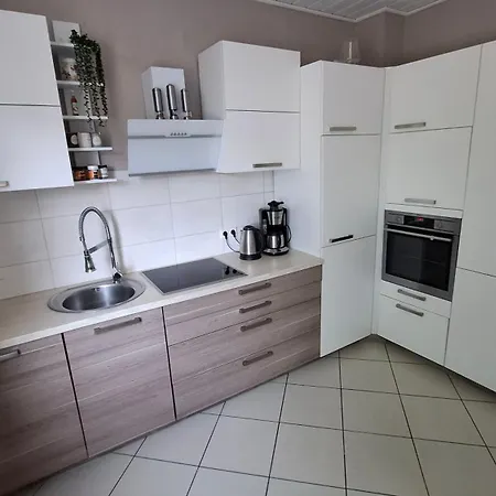 Schoene Zeit Apartmán *